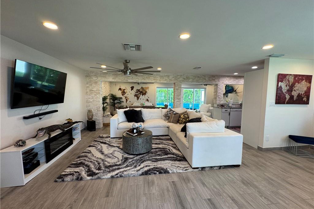 Charming Cape Coral Oasis